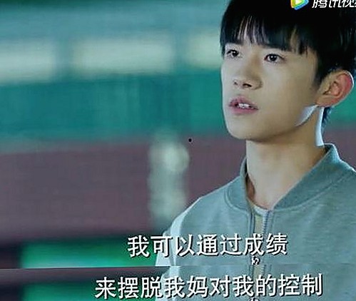 上海名校化学老师与学生风波与三只羊录音门事件：娱乐圈震荡全程回顾